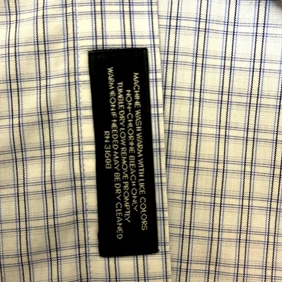 Light blue with white flannel. Brand new but with no tag , perfect condition. - Picture 4 of 8